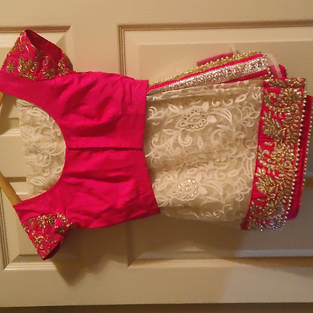 Designer embroidered lace and Pearl Hot pink & white kundan saree XS/S w/ blouse - Picture 11 of 12